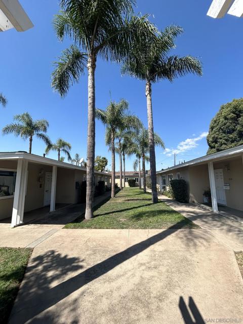 740 Escondido Blvd, Escondido, California 92025, ,Commercial Sale,For Sale,Escondido Blvd,240028584SD