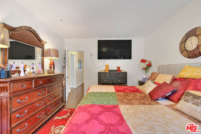 820 Mayo Avenue, Compton, California 90221, 4 Bedrooms Bedrooms, ,2 BathroomsBathrooms,Single Family Residence,For Sale,Mayo,24415731