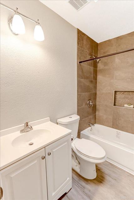 Detail Gallery Image 13 of 20 For 8186 Lemon Grove Way #E,  Lemon Grove,  CA 91945 - 2 Beds | 2 Baths
