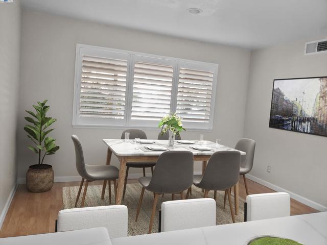 3107 Corona Dr, Davis CA: https://media.crmls.org/mediaz/0b766312-df8b-4537-9857-16e22fdb4179.jpg