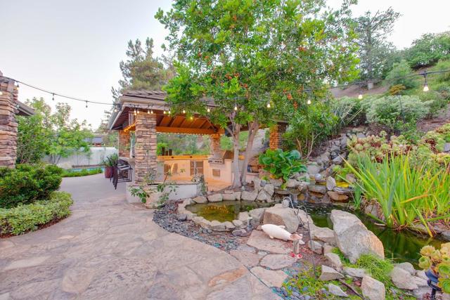 2209 Eucalyptus Ave, Escondido CA: https://media.crmls.org/mediaz/0b76a30b-5cd2-4c9a-97b7-32e57e8236e5.jpg
