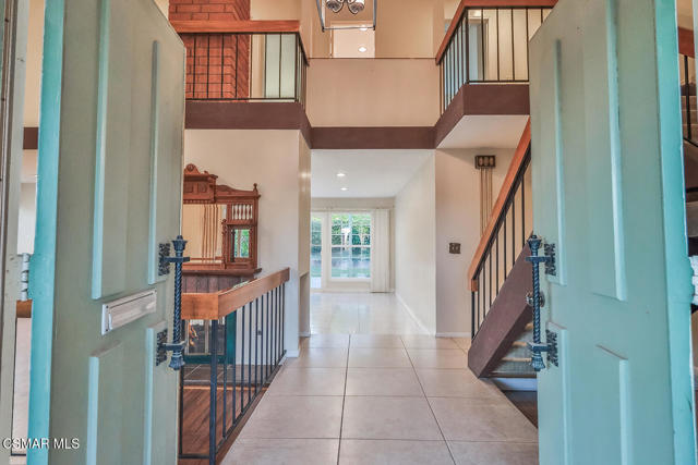 3487 E Barca Street, Camarillo CA: https://media.crmls.org/mediaz/0b776f18-9214-4564-8335-4c7fc27f641a.jpg