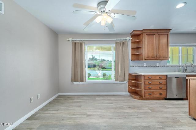 1209 Rosewood Avenue, Camarillo CA: https://media.crmls.org/mediaz/0b7ab170-8c81-4f37-9489-26b64f171fd6.jpg