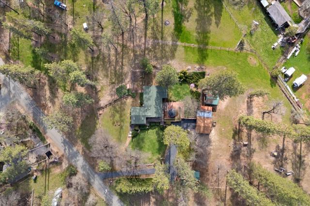 121 Wellock Road, Lewiston CA: https://media.crmls.org/mediaz/0b7aebad-1802-4e50-b214-c9684b84eaa0.jpg
