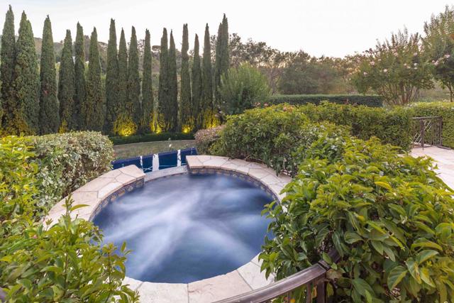 28500 Matadero Creek Lane, Los Altos Hills CA: https://media.crmls.org/mediaz/0b7b2781-1042-4ea1-9ded-69c796553746.jpg