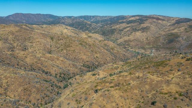 14600 Del Puerto Canyon Road, Newman CA: https://media.crmls.org/mediaz/0b7b36a5-f9b7-4c34-9d5d-900cfee7b01c.jpg