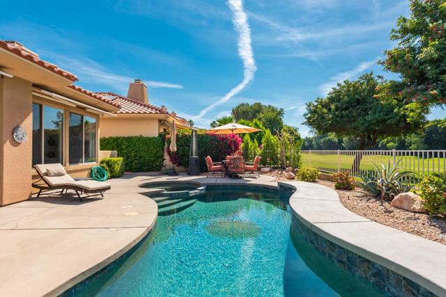 211 Kavenish Drive, Rancho Mirage CA: https://media.crmls.org/mediaz/0b7b71cb-26bd-47de-baf6-79a16d22aa7d.jpg