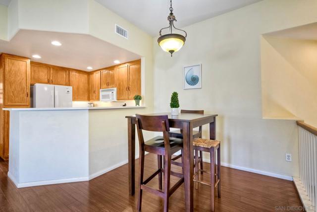 11898 Cypress Canyon Rd, San Diego CA: https://media.crmls.org/mediaz/0b7bca17-f10b-4c1a-acf8-743875029b32.jpg