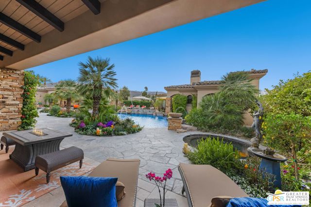 3 Coronado Court, Rancho Mirage CA: https://media.crmls.org/mediaz/0b7bd475-3eaf-45c3-b5d0-21f29418a836.jpg