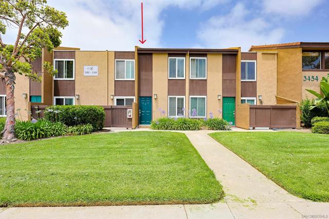 3454 Castle Glen Dr., San Diego CA: https://media.crmls.org/mediaz/0b7c942a-8f8f-482b-ab57-5fd246428670.jpg