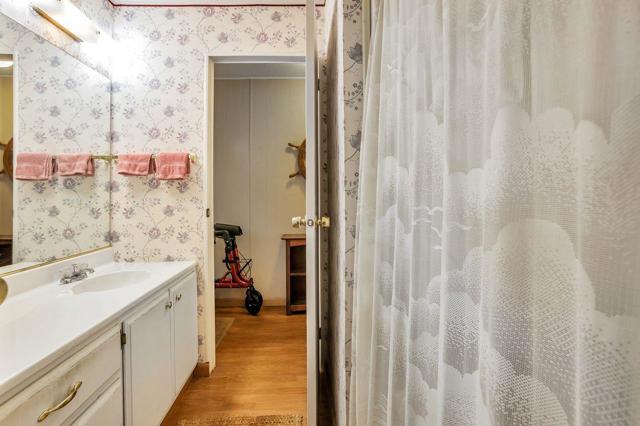 177 Quail Hallow Drive, San Jose CA: https://media.crmls.org/mediaz/0b7e5d10-b201-41ed-90c0-e151cc6c10c2.jpg