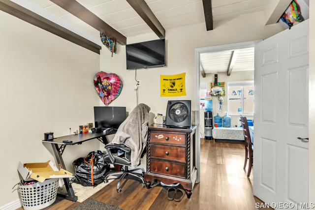 157 59 Natal WAY, Vista CA: https://media.crmls.org/mediaz/0b7f9f13-8f66-4fa4-89a4-1b0744ab5e9e.jpg