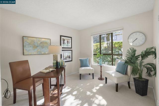 1525 Canyonwood Ct, Walnut Creek CA: https://media.crmls.org/mediaz/0b80157b-488f-46a2-b64a-d3bf229f8afc.jpg