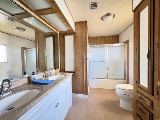 Detail Gallery Image 37 of 58 For 1490 S Orange Ave #127,  El Cajon,  CA 92020 - 2 Beds | 2 Baths