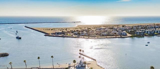 268 Sunset Drive, Oxnard CA: https://media.crmls.org/mediaz/0b815862-3c0b-4b19-b2e1-ebc8865d817d.jpg