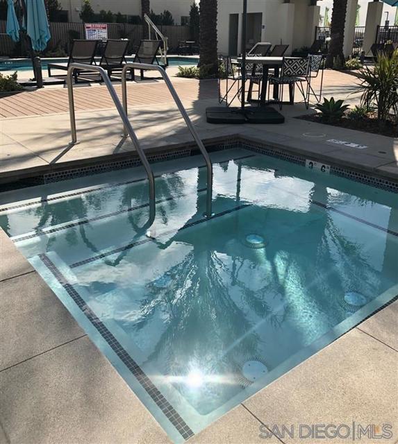 2092 Tango Loop, Chula Vista CA: https://media.crmls.org/mediaz/0b8259c1-51cf-454c-b99b-9de05dac835f.jpg