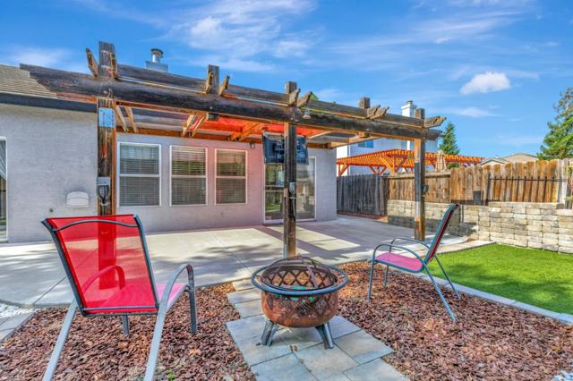 761 Gia Court, Hollister CA: https://media.crmls.org/mediaz/0b82ff5f-f38b-49ae-b187-a59ed831d7f8.jpg