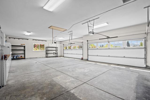 12320 Highland Estates Lane, San Martin CA: https://media.crmls.org/mediaz/0b830c29-c249-4b8d-ab31-022e485eebdb.jpg