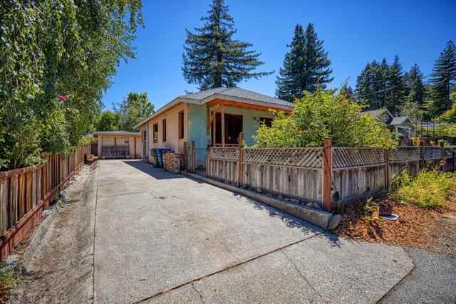 243 Ada Avenue, Felton CA: https://media.crmls.org/mediaz/0b83448a-9d6b-48b0-9a35-fd3b3c53b10b.jpg