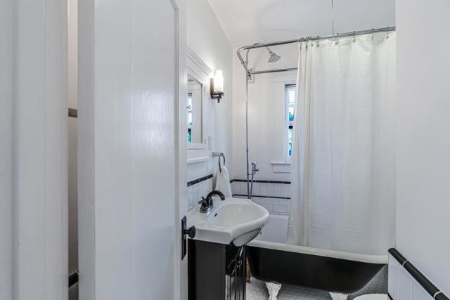 501 7th Street, Pacific Grove CA: https://media.crmls.org/mediaz/0b8460e9-c8b3-4709-9ae9-613774cf8951.jpg