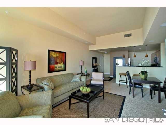 253 10Th Ave, San Diego CA: https://media.crmls.org/mediaz/0b867727-27b5-433d-9b1b-9daed561bedf.jpg