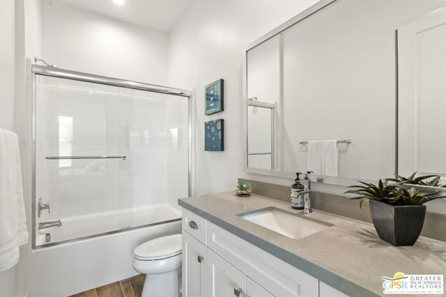 50660 Havasu Falls Drive, Indio CA: https://media.crmls.org/mediaz/0b86e8da-0e28-4ca7-9be3-a76a730bd9f8.jpg
