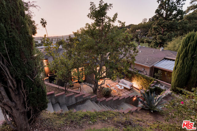 3639 Roderick Road photo 29