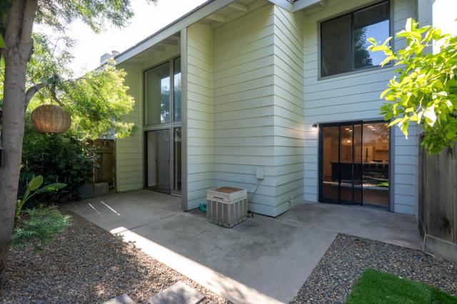 3350 M Street, Merced CA: https://media.crmls.org/mediaz/0b872b4b-ff32-462a-8a8c-b1c348b1cb38.jpg