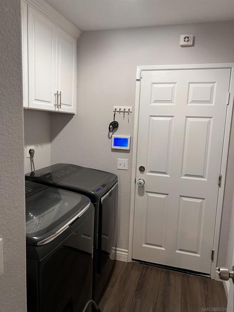 Full Size Washer/Dryer on 1st level