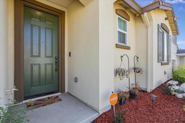 2051 Rosewood Drive, Hollister CA: https://media.crmls.org/mediaz/0b8c7045-043d-4527-b113-07d6dac1ff85.jpg
