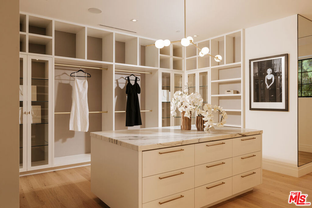 MLS #26867065 image #13