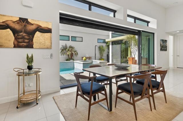160 Obsidian Loop N, Palm Springs, CA 92264