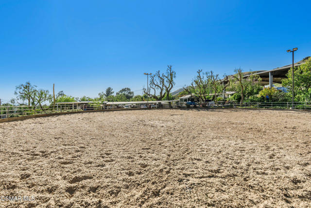 11270 Dominica Avenue, Lakeview Terrace CA: https://media.crmls.org/mediaz/0b8d77ec-fb7b-422b-8f81-ea8783646247.jpg