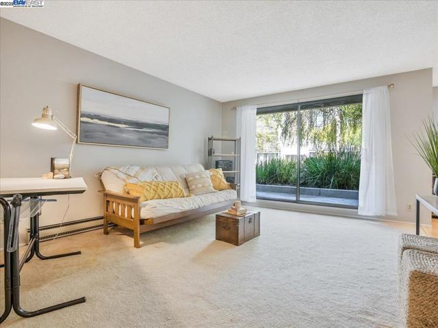 Image 3 of 60 For 2 Admiral Drive  B280