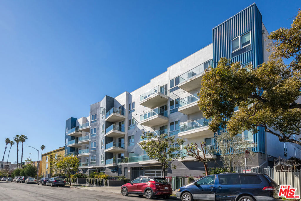 105 S Mariposa Avenue #507