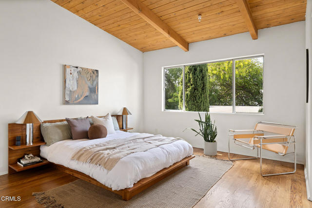 6201 1/4 Saylin Lane, Los Angeles CA: https://media.crmls.org/mediaz/0b8e259f-0db5-4d3c-a974-52f218c87561.jpg
