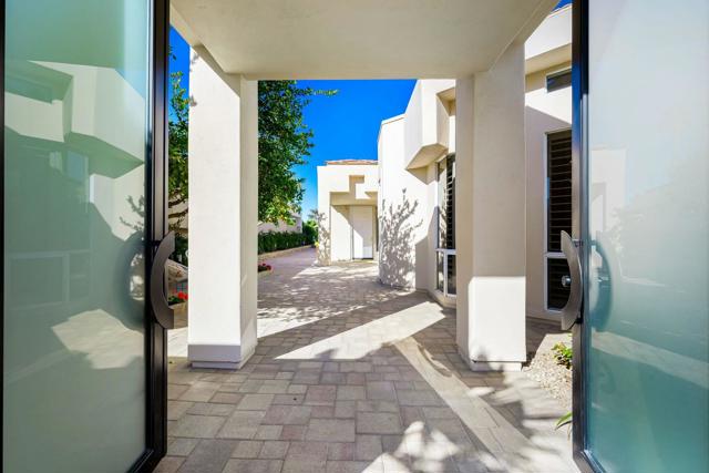 Image 8 of 51 For 75330 14th Green Drive