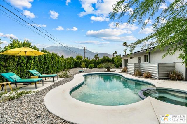 3121 E Ventura Road, Palm Springs CA: https://media.crmls.org/mediaz/0b8ec378-34a3-4540-a3cd-f70fb49dd749.jpg