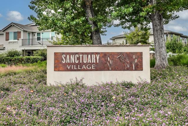 6736 Grasshopper Avenue, Newark CA: https://media.crmls.org/mediaz/0b8eed8a-df68-4906-bd08-ec14627395b7.jpg