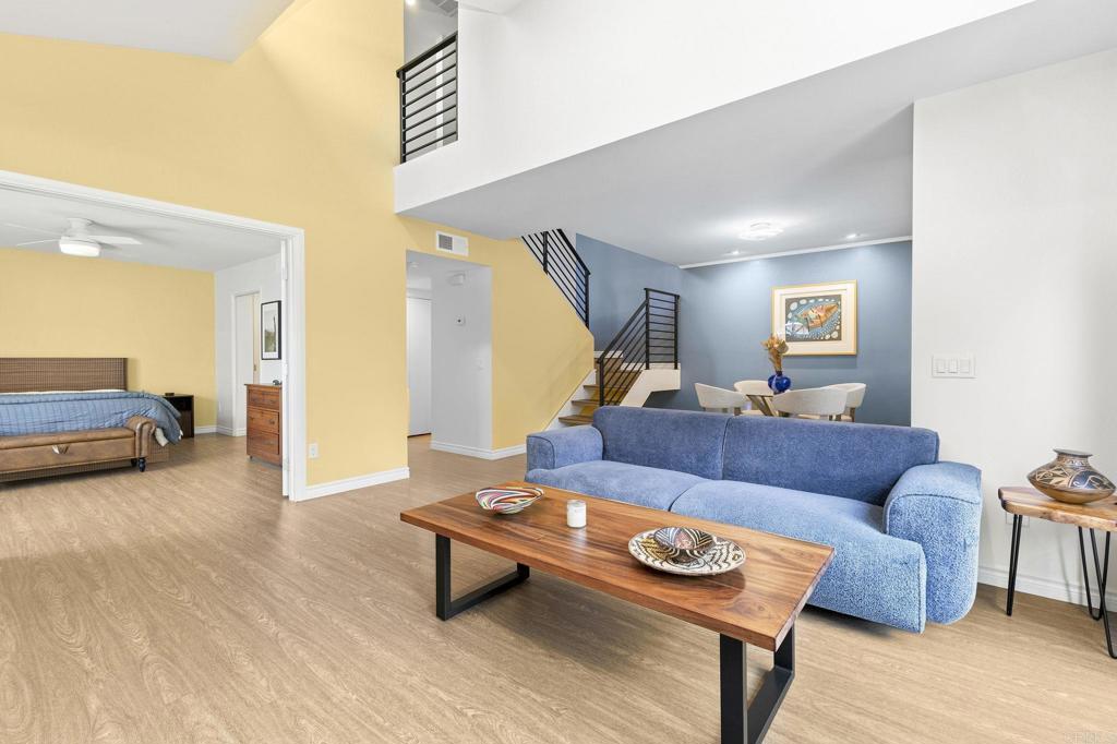 2033 Shadytree Lane - photo 2