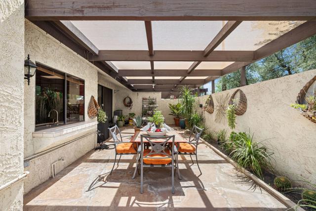 200 N Hermosa Drive, Palm Springs, CA 92262