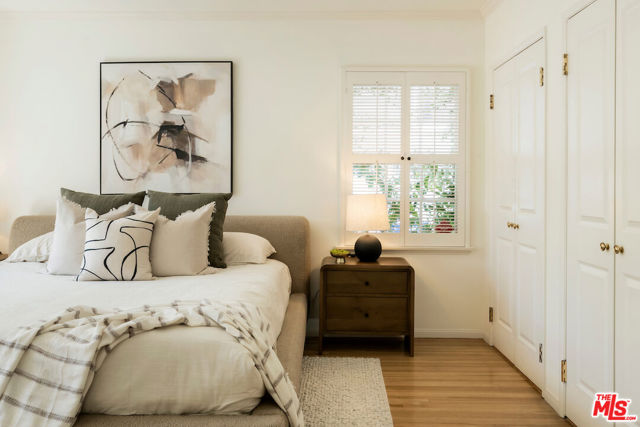 1475 Edris Drive, Los Angeles CA: https://media.crmls.org/mediaz/0b9097e8-ba5b-48b5-a0c6-0287b4060d47.jpg