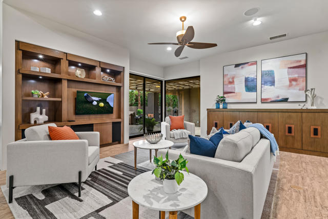 79200 Jack Rabbit Trail, La Quinta CA: https://media.crmls.org/mediaz/0b9148ce-ac0f-43ed-a8ad-2ce0e0541bac.jpg