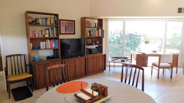 Image 8 of 40 For 37800 Da Vall Drive 15