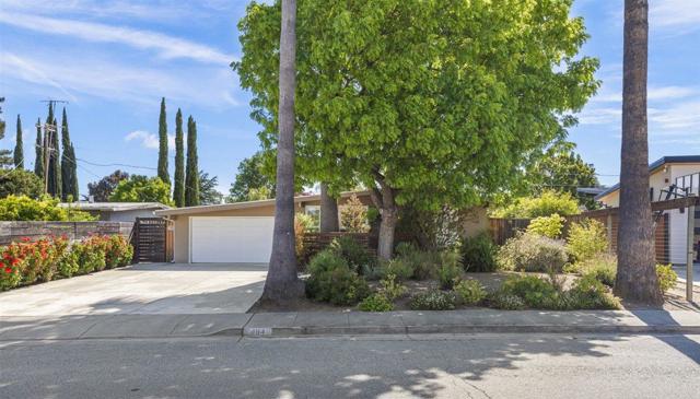 494 Century Drive, Campbell CA: https://media.crmls.org/mediaz/0b9248a2-d6db-41b5-a9be-6fac735a3484.jpg