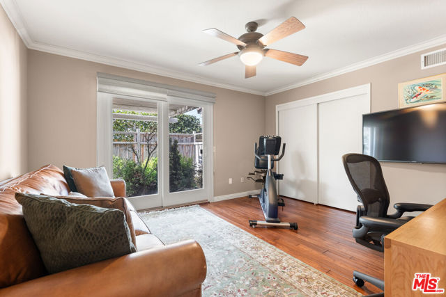 17992 Huntington Circle, Villa Park CA: https://media.crmls.org/mediaz/0b926551-78e3-45e4-a04d-debabb1e63bf.jpg