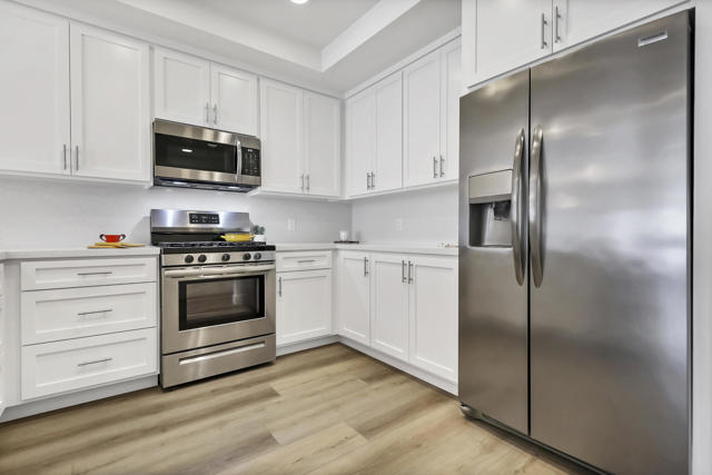Image 15 of 41 For 2601 Broadmoor Drive 2