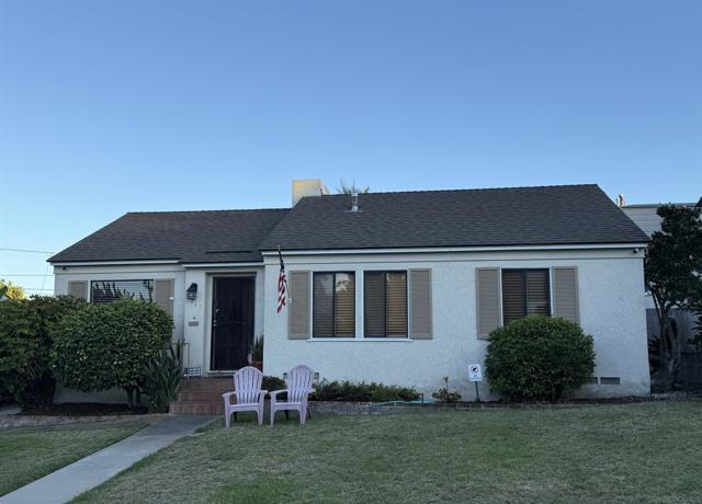 3761 Poe Street, San Diego CA: https://media.crmls.org/mediaz/0b951615-b8ac-49fb-9ef9-b48a1cbd73cf.jpg