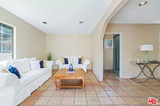 14024 Peach Grove Street, Sherman Oaks CA: https://media.crmls.org/mediaz/0b960eb2-73d6-486f-909b-31f2e2d261be.jpg