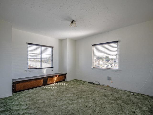 35 Sycamore Street, Watsonville CA: https://media.crmls.org/mediaz/0b962656-39a0-4634-8f93-6d804a6ca79c.jpg